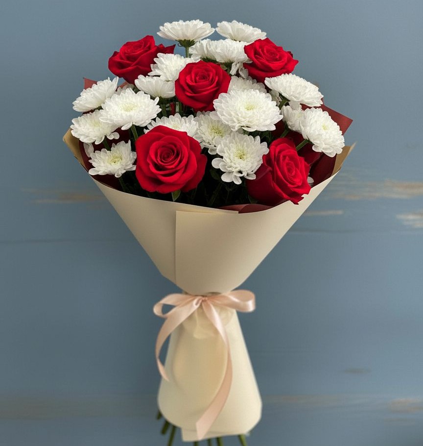 Букет цветов из: Розы и Хризантемы в Пурпе