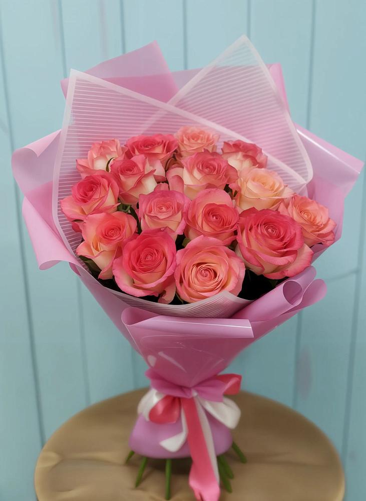 Букет 15 Розовых роз Равель в Пурпе
