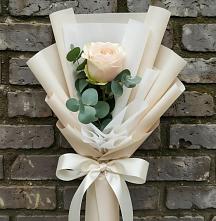 Букет цветов из:  Розы в Пурпе