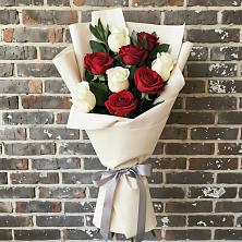 Букет цветов из:  Розы в Пурпе