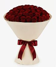 Букет 101 Бордовая роза Блэк Бакарра в Пурпе