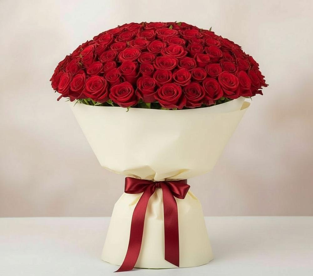 Букет 101 Красная роза Милано в Пурпе