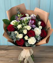 Букет цветов из:  Розы и Альстромерии в Пурпе