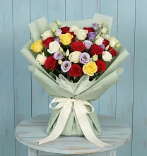 Букет цветов из:  Розы в Пурпе