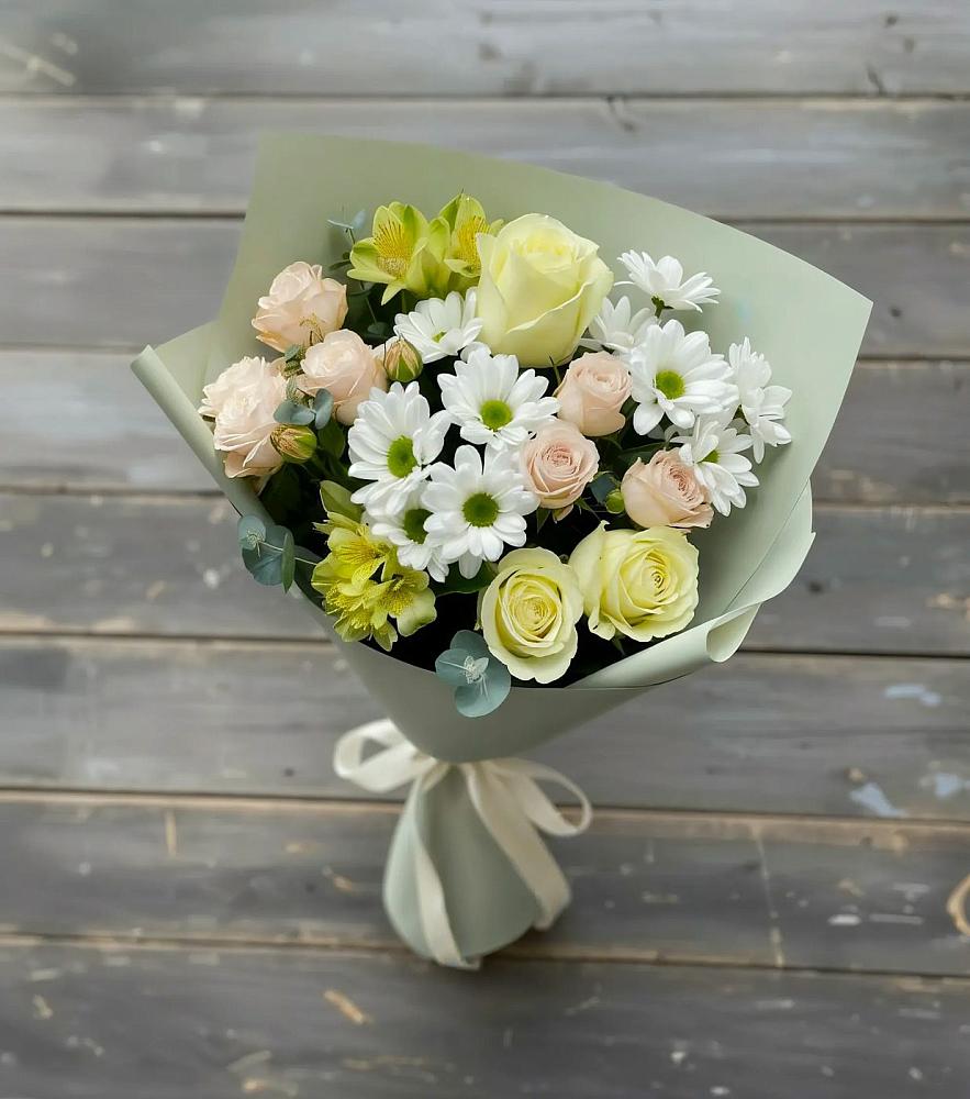 Букет цветов из: Альстромерии, Розы и Хризантемы в Пурпе