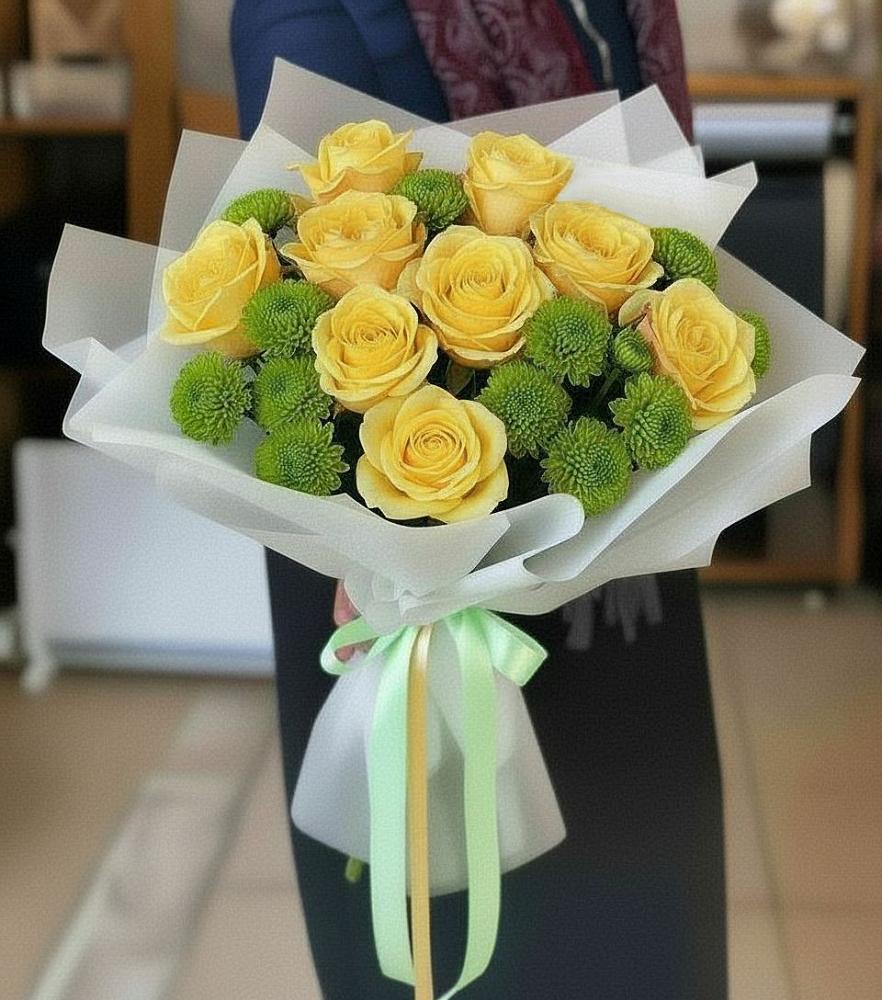 Букет цветов из: Хризантемы и Розы в Пурпе