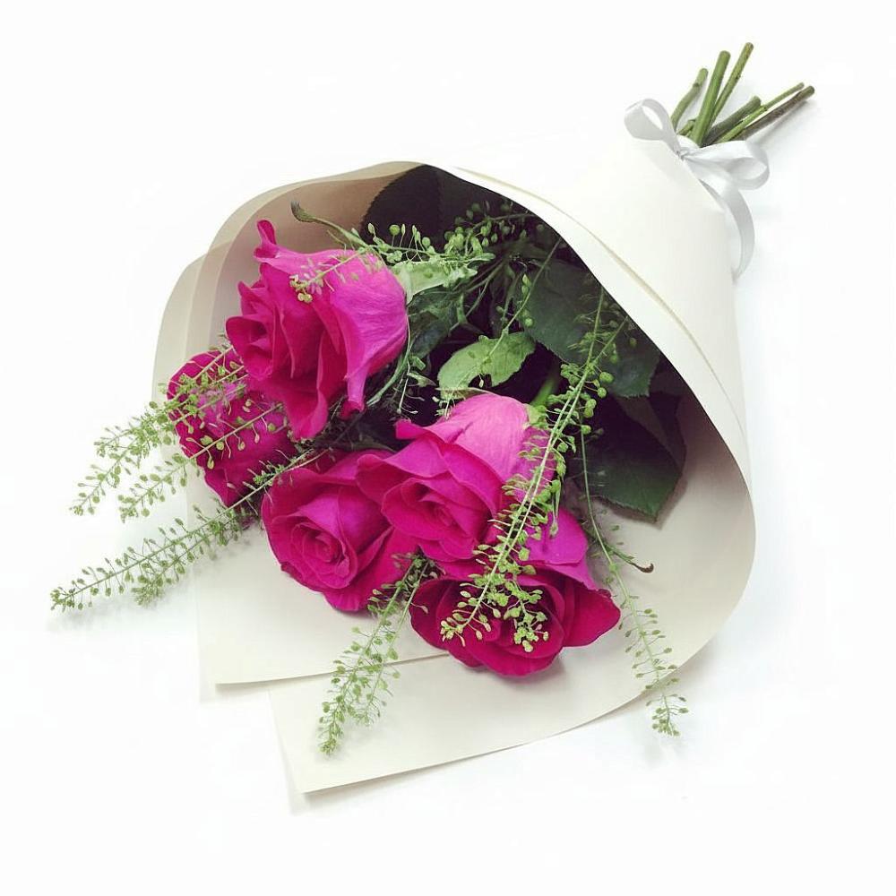 Букет цветов из: Розы в Пурпе