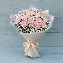 Букет цветов из:  Гвоздики в Пурпе