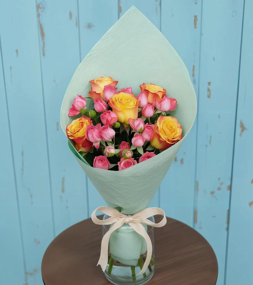 Букет цветов из: Розы в Пурпе