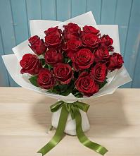 Букет Красные розы в Пурпе