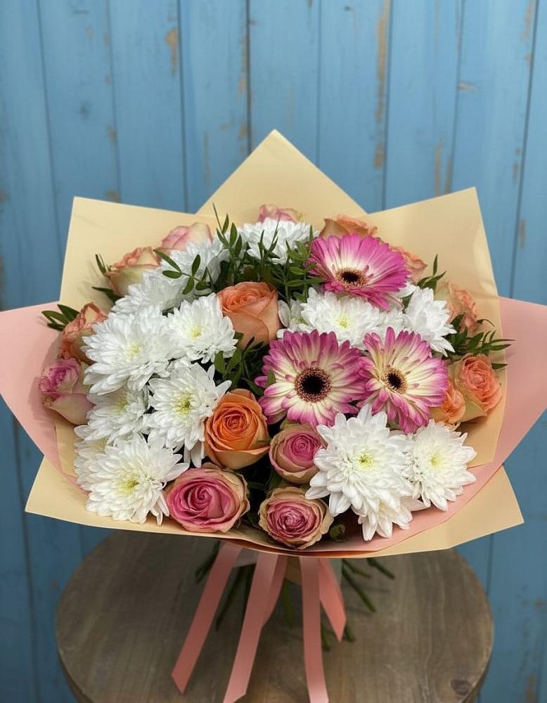 Букет цветов из: Розы, Герберы и Хризантемы в Пурпе