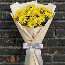 Букет цветов из:  Хризантемы в Пурпе