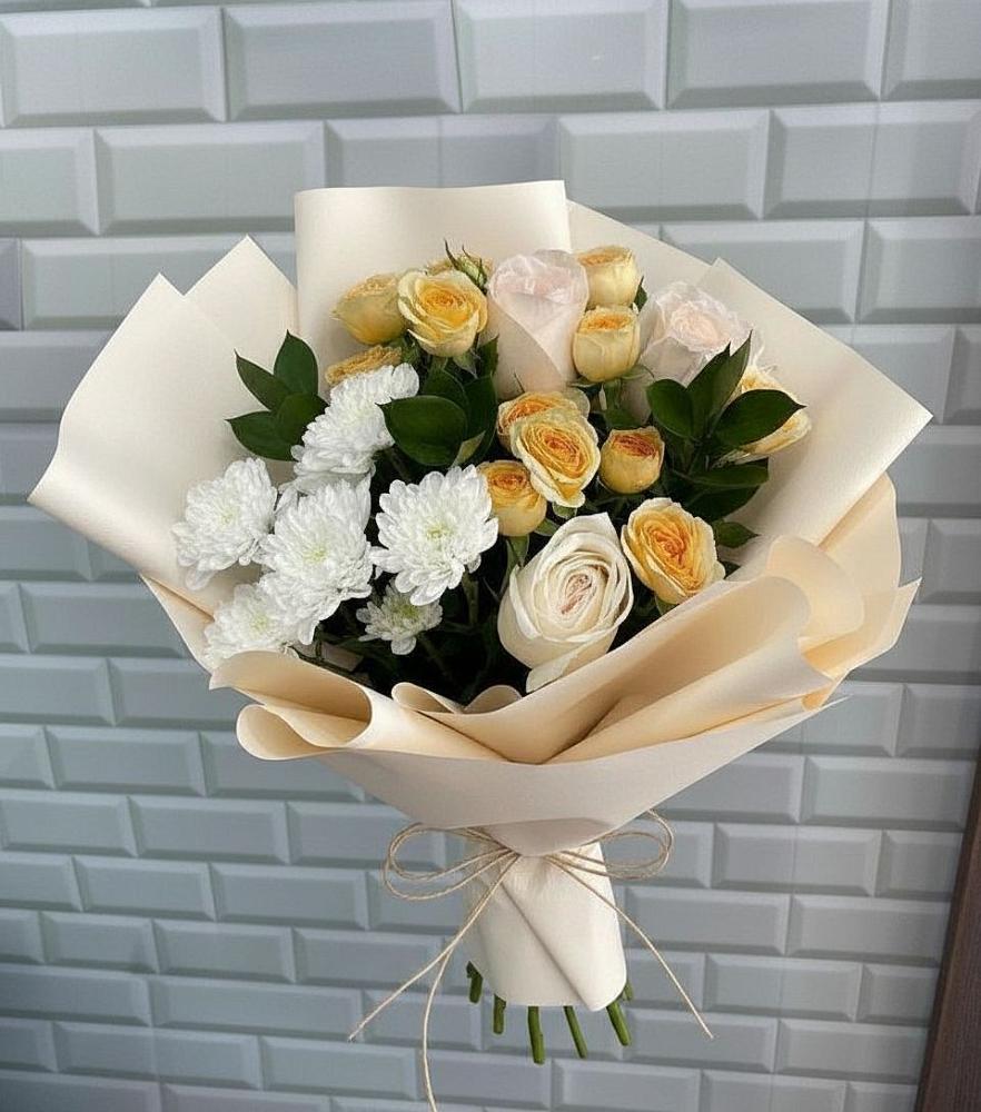 Букет цветов из: Розы и Хризантемы в Пурпе