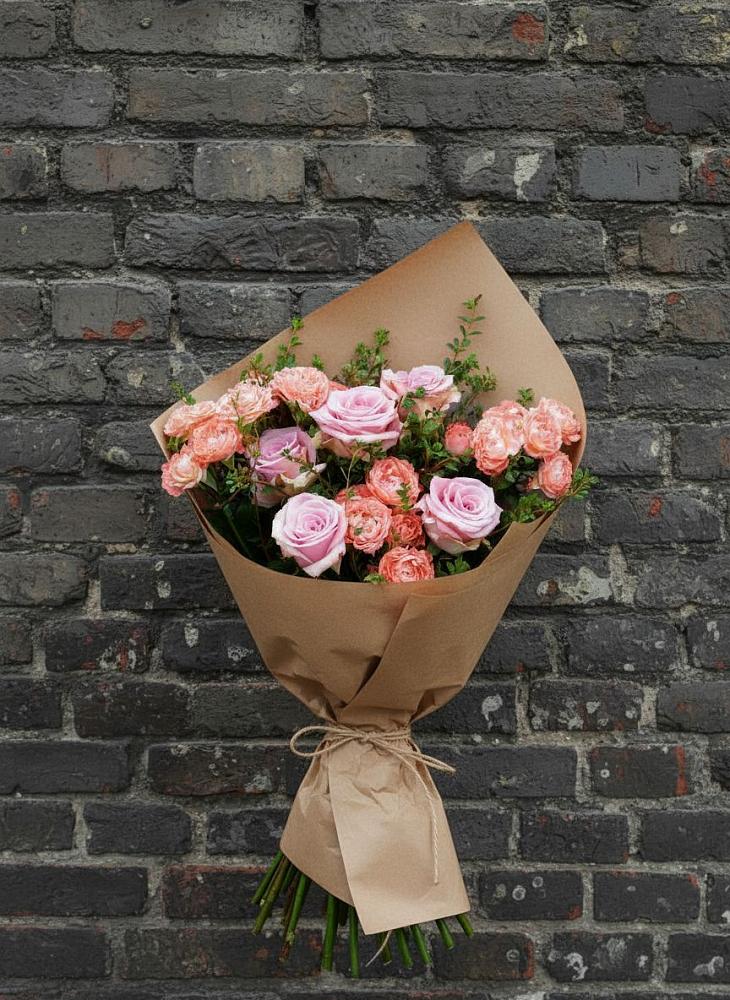 Букет цветов из: Розы в Пурпе