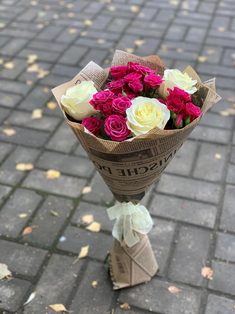 Букет цветов из: Розы в Пурпе