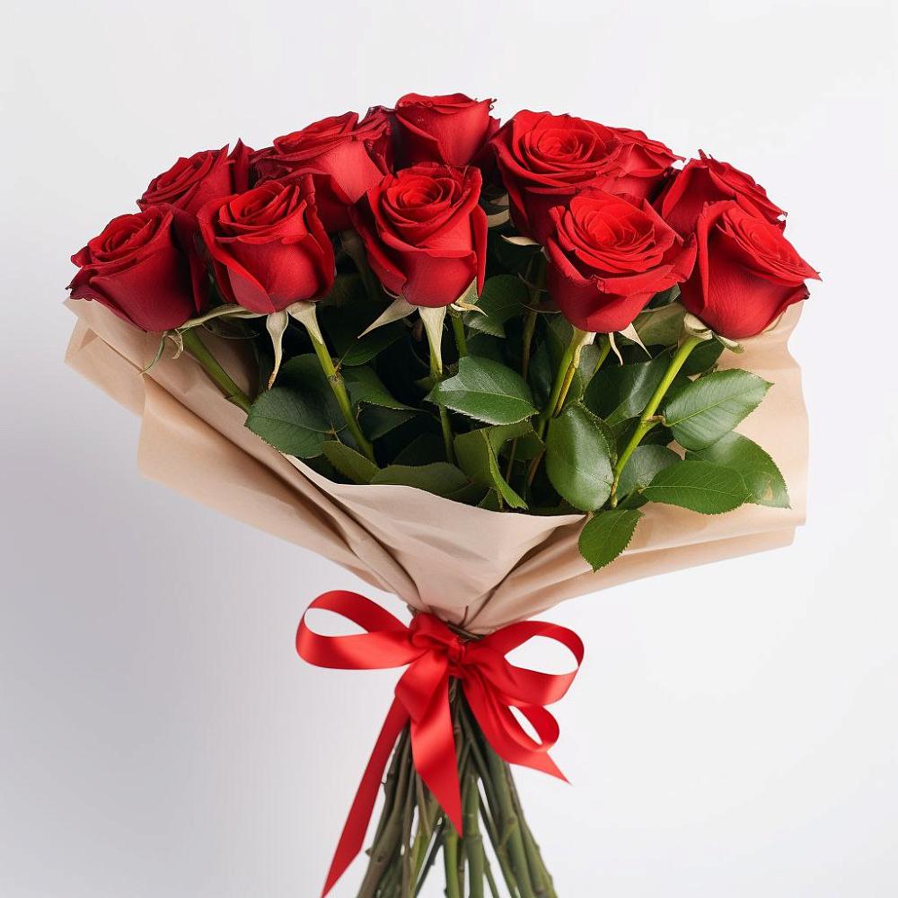 Букет 11 Красных роз Эдлесс Лав в Пурпе