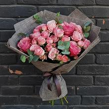 Букет цветов из:  Розы в Пурпе